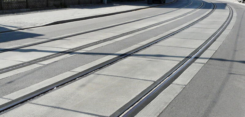 masy zalewowe - tramwaj - Tines