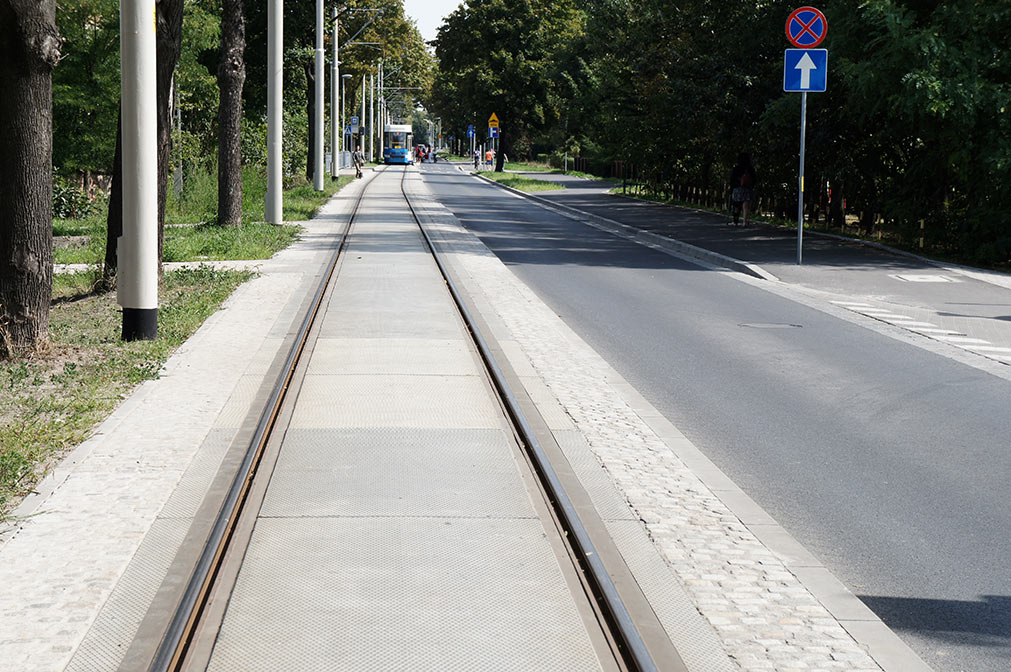 Дорожньо-трамвайні плити - Tines